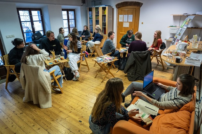 Alpine Compass: Workshops und Exkursionen