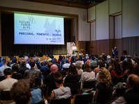 Alpenwasser: Wer bekommt den letzten Tropfen?