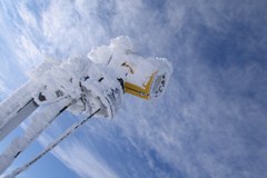 Unterschiedliche Sichtweisen zu Kunstschnee