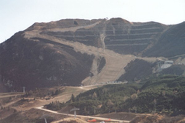 Nuove piste: continua l'assalto alla montagna