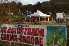 Italia: protesta contro l'autostrada attraverso le Dolomiti