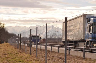 Insieme contro il traffico di transito