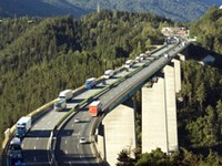 Le trafic déferle sur les Alpes