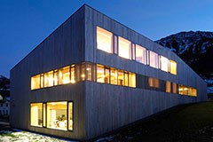 Lutte contre le changement climatique : la Suisse lance un concours d'architecture transalpin