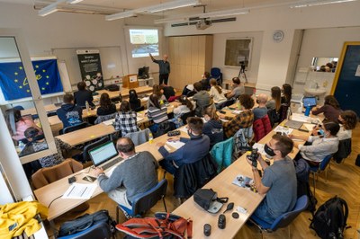 Mednarodni raziskovalni študentski tabor v Ljubljani Mikrofon podnebju