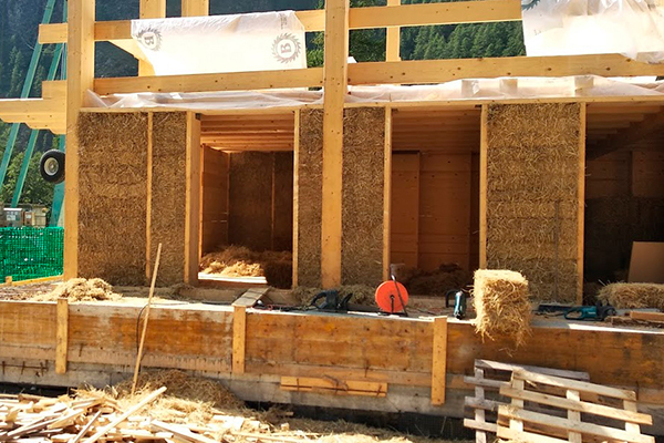 Hiša iz riževih luščin