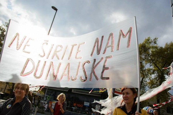 Koalicija za trajnostno prometno politiko ponovno odločno proti širitvi Dunajske ceste!